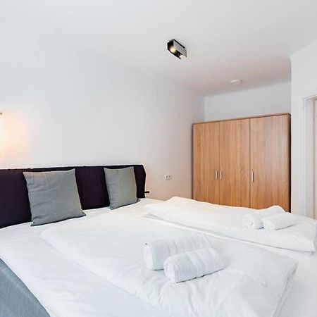 Newly-Renovated, Central City Apartment In The Heart Of Vienna Exterior photo